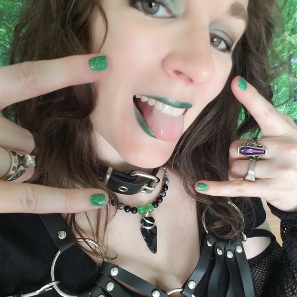 Meet your Posher, Kelly - Picture 3 of 4